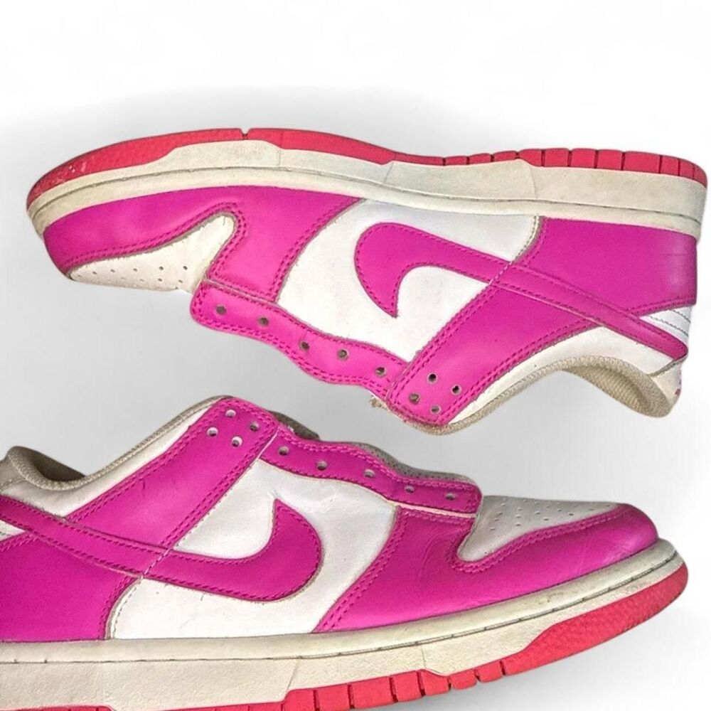 Nike Women's Pink Trainers